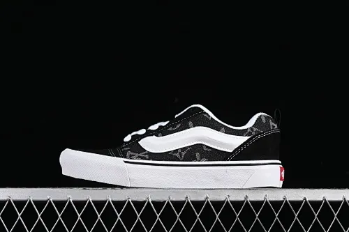All categories Vans Vans series Vans Low Vans low-top Vans Knu-Skool high-end customized joint denim presbyopic bread shoes VN0009QC6BT